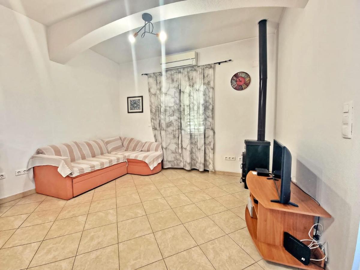 Apartman Irena With Terase End Private Parking Donji Okrug  Esterno foto